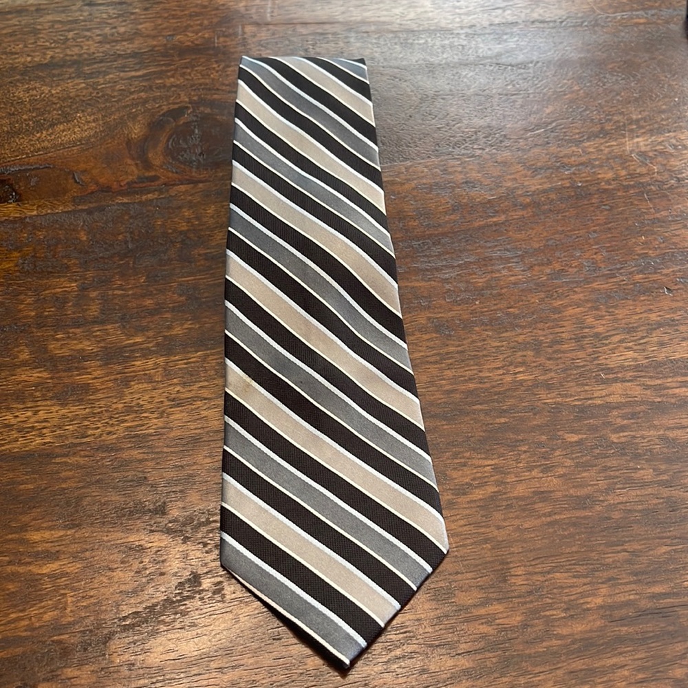 Men’s silk tie